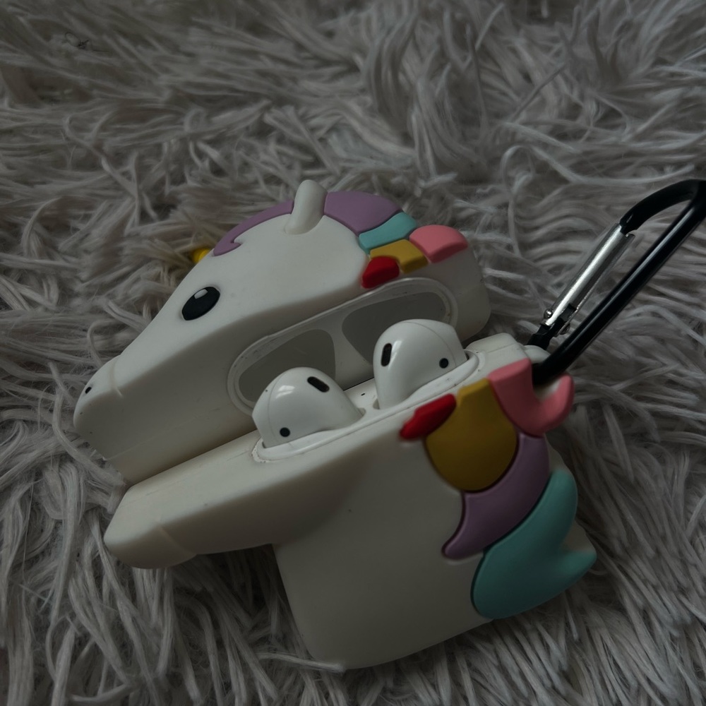 Unicorn AirPods case